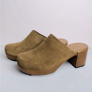 Crown Vintage Suede Boho Mule Clog